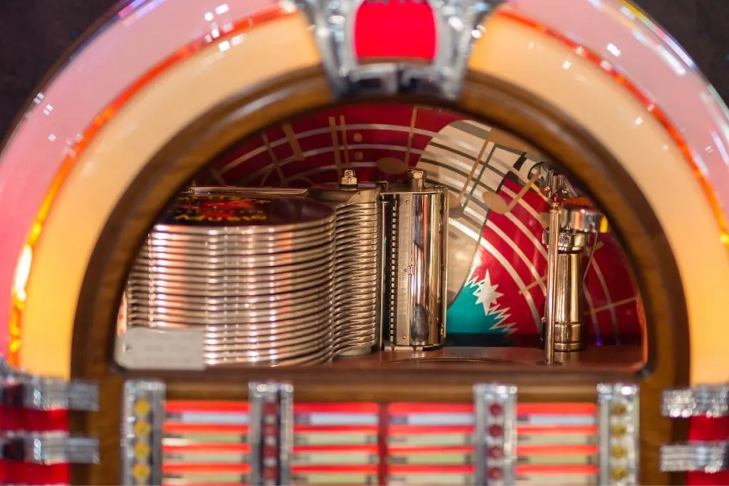 Inside of a jukebox